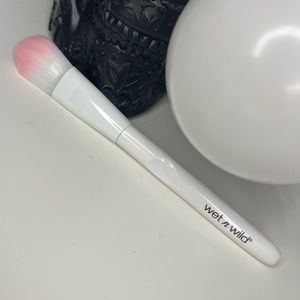 3/$15 Wet N Wild Pink & White Makeup Brush